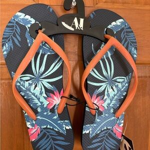 Womens Flip Flops size 8
